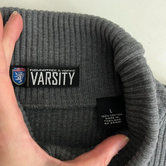 Grey and green striped y2k turtleneck sweater - Picture 8 of 8